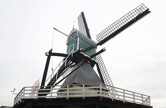 De herbouw van de Wipkorenmolen vordert gestaag