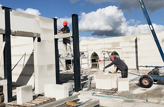 Bouw kerk Gereformeerde Gemeente is in volle gang