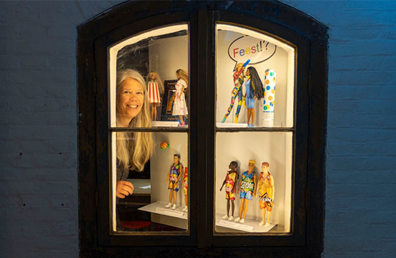 GeoFort showt afvalmode met barbies in de hoofdrol