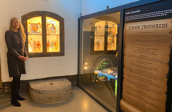 GeoFort showt afvalmode met barbies in de hoofdrol