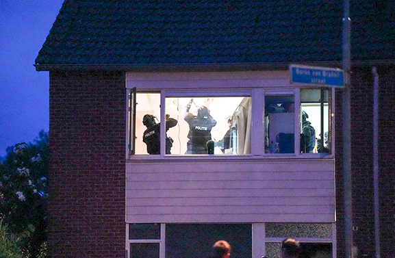 Man dringt woning van ex-vriendin binnen; politie grijpt in