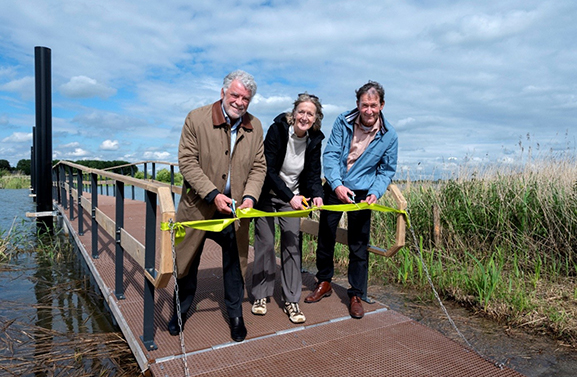 Everdinger Waarden krijgt nieuwe voetgangersbrug voor rondwandeling