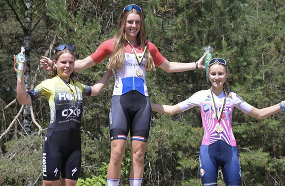 Isis Versluis wint XCO-wedstrijd