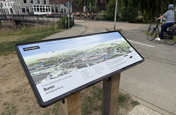 Twee nieuwe panoramaborden in de gemeente Buren