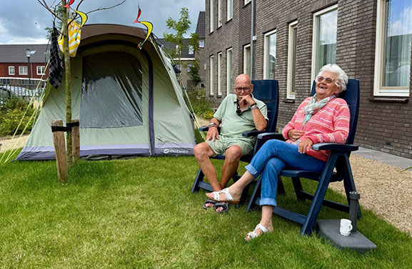 Deze camping helpt bewoners met dementie de zomer door