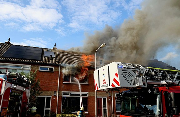 Grote woningbrand in Leerdam