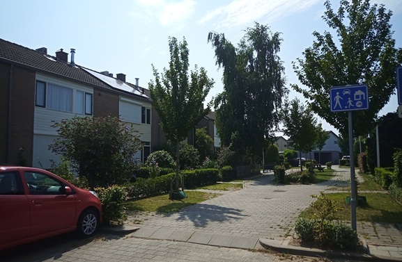 Vragen naar de bekende weg: 25 Juni Straat
