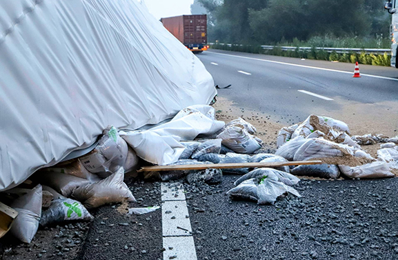 Ongeval op A15 zorgt voor flinke vertragingen