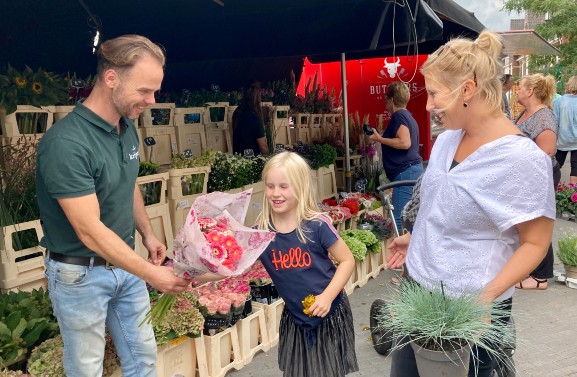 Nog steeds geen supermarkt, maar wél een markt in Hoef en Haag