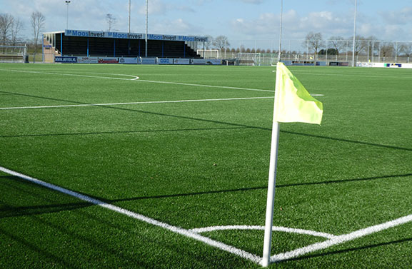 Speler gewond tijdens voetbalderby MVV'58 - Vuren