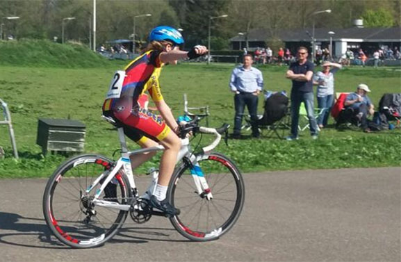 Leerdamse Anna van der Meiden Nederlands kampioen wielrennen op de weg