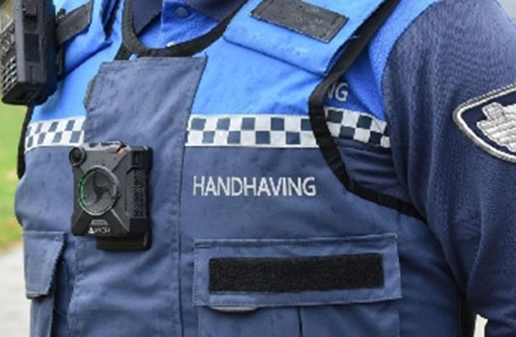 Bodycam wordt definitief toegevoegd aan uniform van de jeugdboa’s