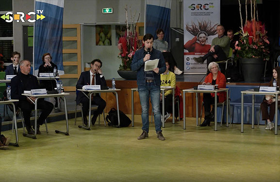 TERUGKIJKEN | Jongeren in debat met lijsttrekkers West Betuwe op SRC TV