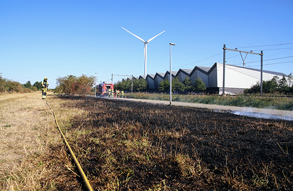 Bermbrand aan de Zeekade in Geldermalsen