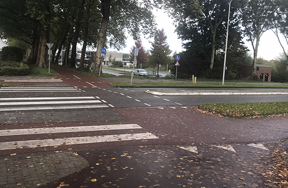Oversteekplaats Helsdingse Achterweg wordt veiliger