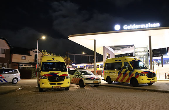 Man zwaargewond bij val op spoor op NS Station Geldermalsen