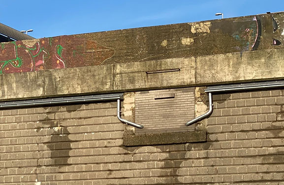 Lekbrug één jaar weg: achtergebleven pijlers zijn nu een vleermuizenhotel