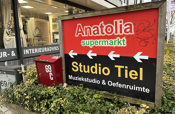 Studio Tiel moet sluiten, maar hoe zit het met de winkels?