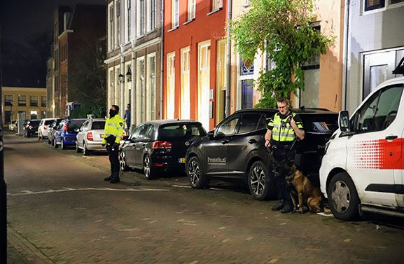 Grote zoekactie naar gevluchte verdachte in Tiel