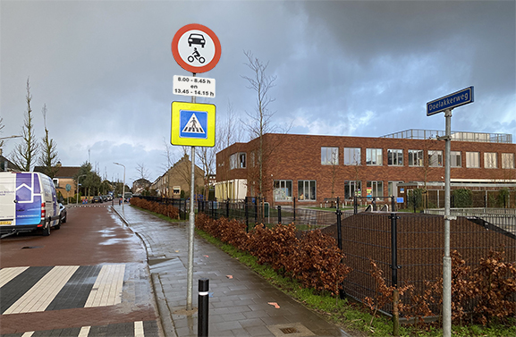 Inrijverbod Doelakkerweg in Ameide tijdens schoolspitstijden