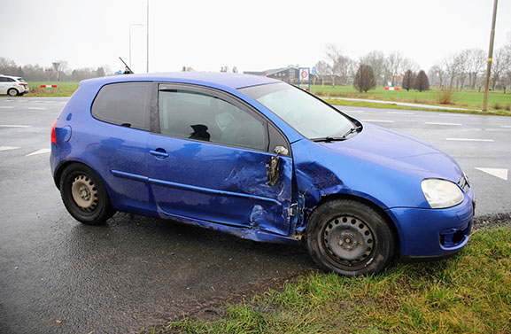 Man gewond bij botsing op Provincialeweg N320 bij Maurik