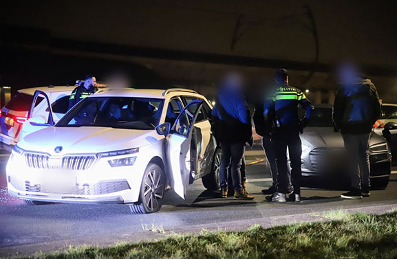 Politieachtervolging van gestolen auto beëindigd in Tiel
