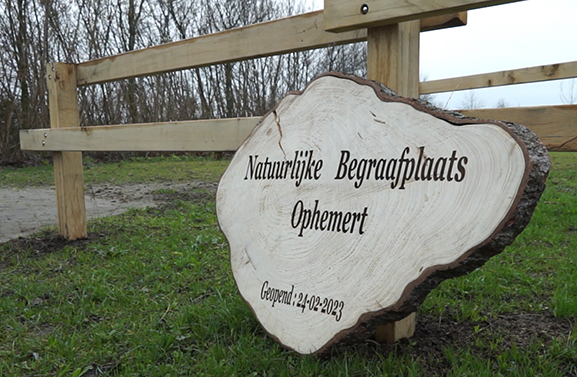 Natuurlijke begraafplaats in Ophemert geopend
