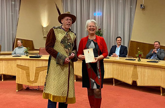 Buren neemt afscheid van burgemeester Josan Meijers