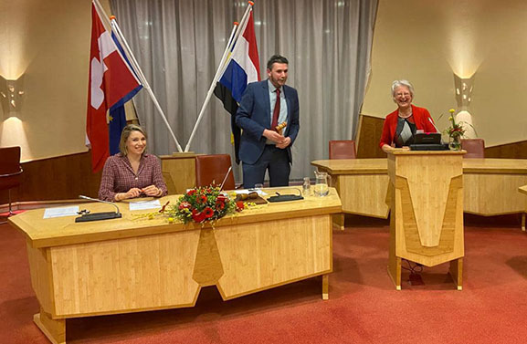 Buren neemt afscheid van burgemeester Josan Meijers