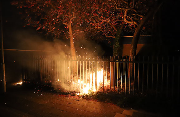 Brand op het terrein van oude basisschool de Adamshof in Tiel