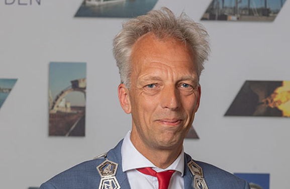 Burgemeester Fröhlich stopt niet met Twitter na klacht