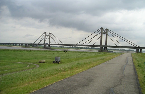 Komende zomervakantie onderhoud aan PWA-brug Echteld - Beneden-Leeuwen