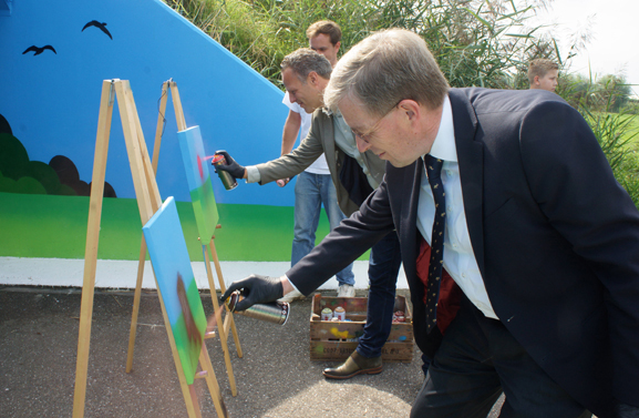 Gepimpte fietstunnel in Enspijk officieel geopend