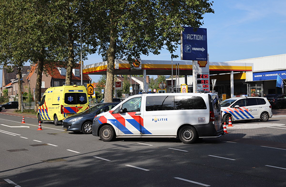 Aanrijding tussen auto en fietser in het Molenstraatje in Tiel