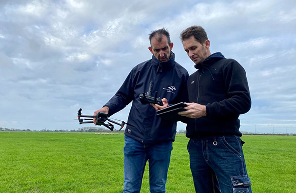 Geen schouwmeesters meer: waterschap inspecteert sloten nu met drones