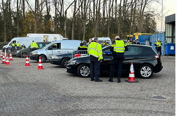 141 bekeuringen uitgedeeld en drie auto's in beslag genomen in Neder-Betuwe