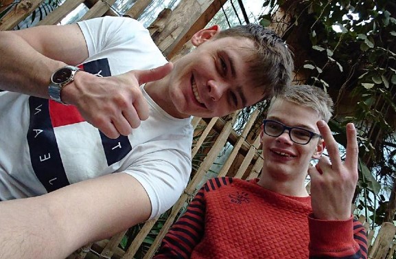 Week van de Jonge Mantelzorger: Thijs zorgt voor broertje Daniël