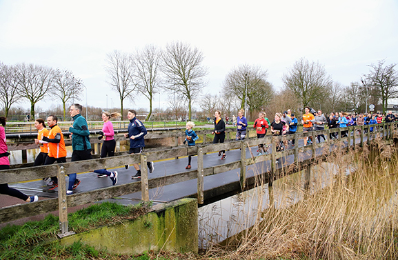 Geld ophalen voor het goede doel met de Betuwse Oliebollenrun