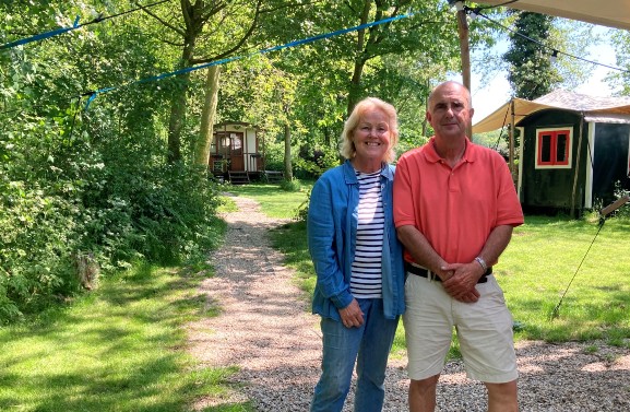 Leerdams Kampeerbosje is bang voor autoweg dwars over hun terrein