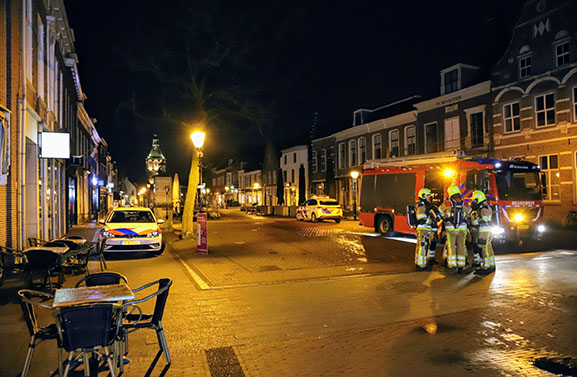Brandweer rukt uit voor woningbrand aan de Markt in Culemborg