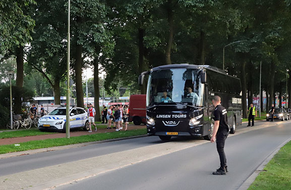 Veel politie op de been tijdens oefenwedstrijd Ajax - Al-Wasl FC