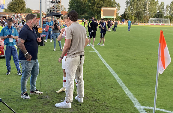 Nipte overwinning voor Ajax in oefenduel tegen Al-Wasl FC