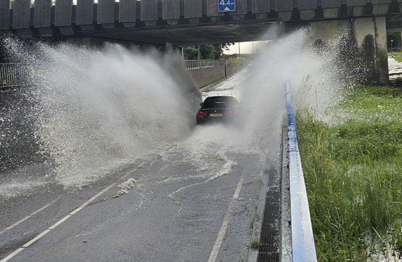 Wateroverlast door fikse onweersbuien