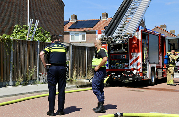 Tuinhuisje in brand in Vianen