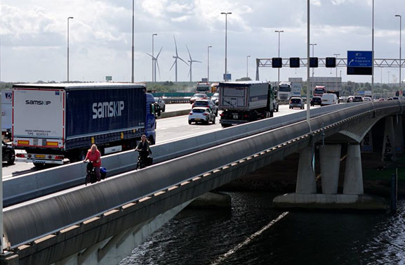 'Onveilig' fietspad langs de A2 wordt 'eindelijk' breder'