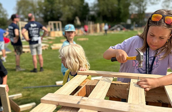 Kinderen creatief aan de slag tijdens het Bouwdorp in Culemborg