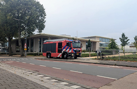 Brandweer naar Lingecollege voor hinderlijke lucht