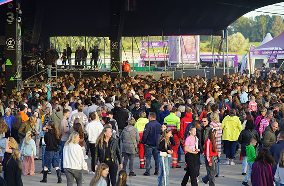 Een geslaagde eerste Appelpopdag, de tent stond weer vol