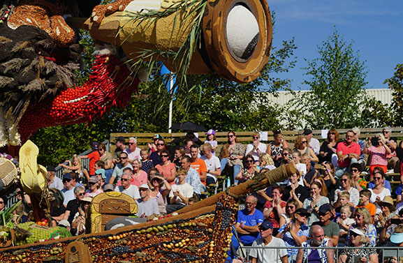 Fruitcorso 2024 sfeerreportage