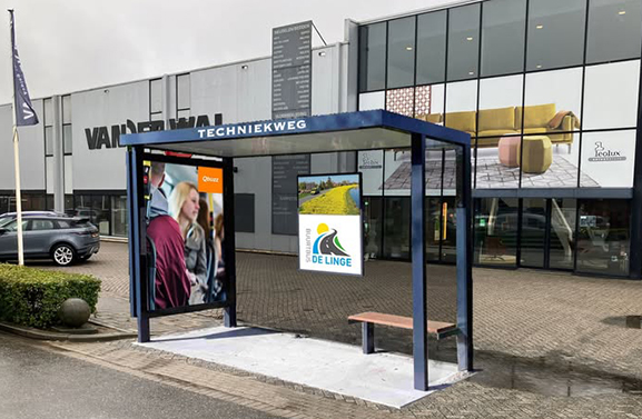 Buurtbus de Linge heeft nieuwe bushalte